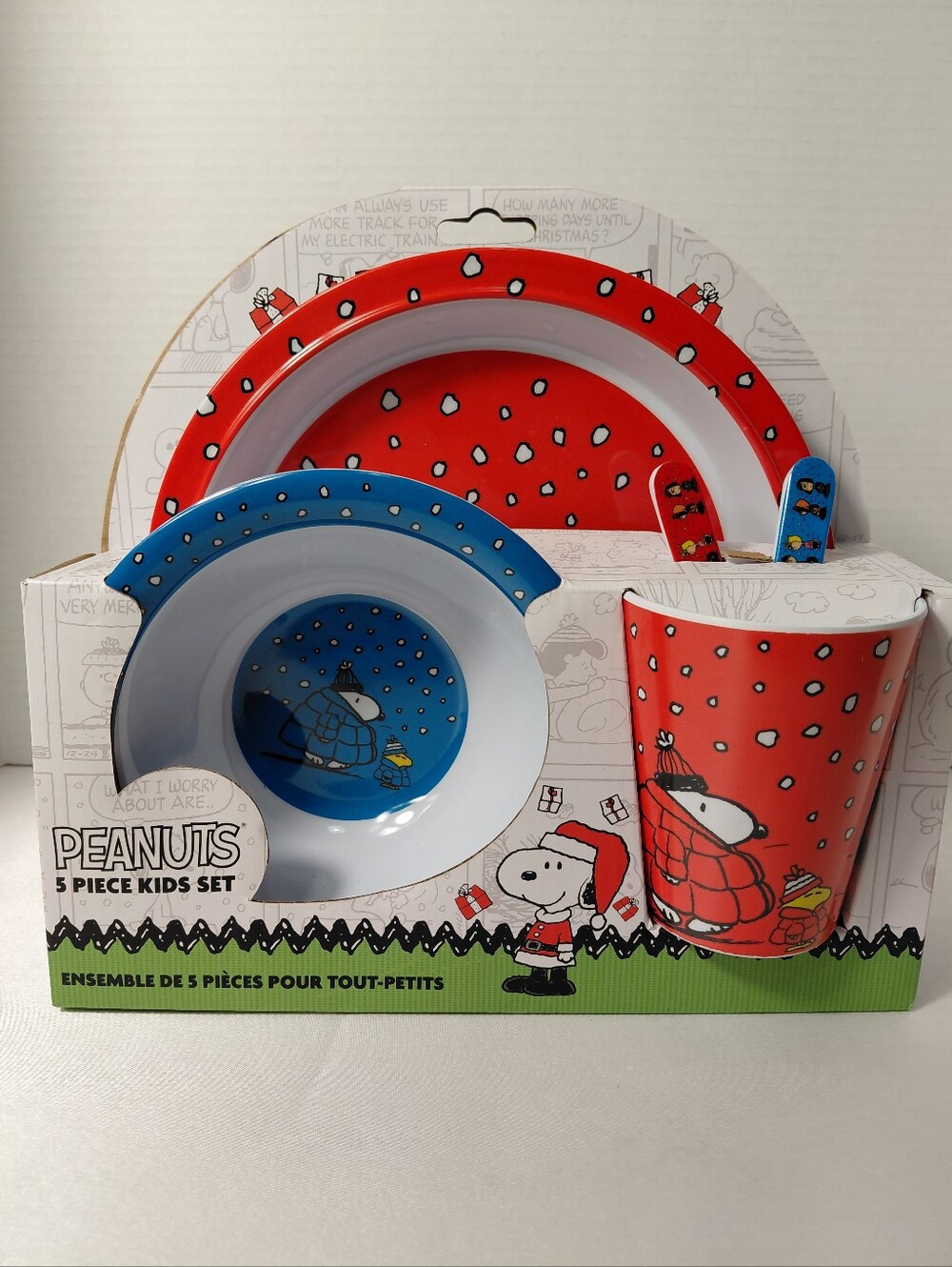 Peanuts Snoopy Kids 5-Piece Melamine Holiday Dinner Set
